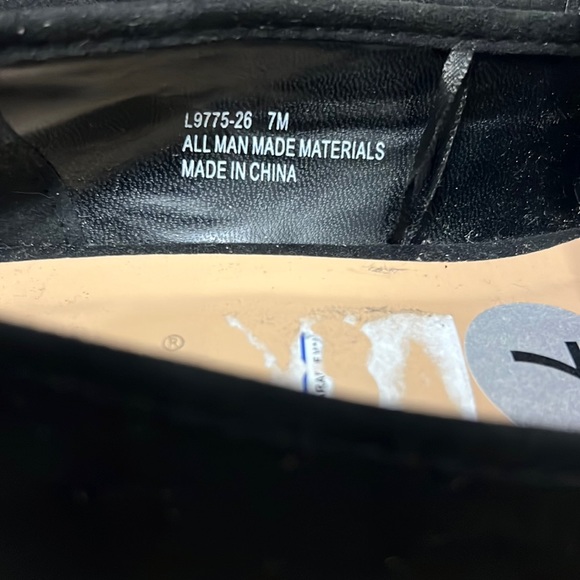 Diba Suede Loafers black with low lugged sole and toes gold tassels Size 7 - Picture 6 of 12